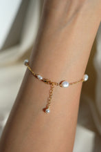 Load image into Gallery viewer, White Pearl River Bracelet