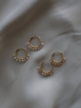 Load image into Gallery viewer, Monroe Pearl Hoops - Thin