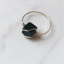 Load image into Gallery viewer, Gold Ring with Black Onyx Cube