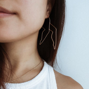 legs earrings