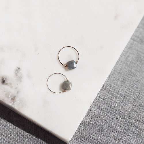 Gold Ring with Labradorite Moonstone