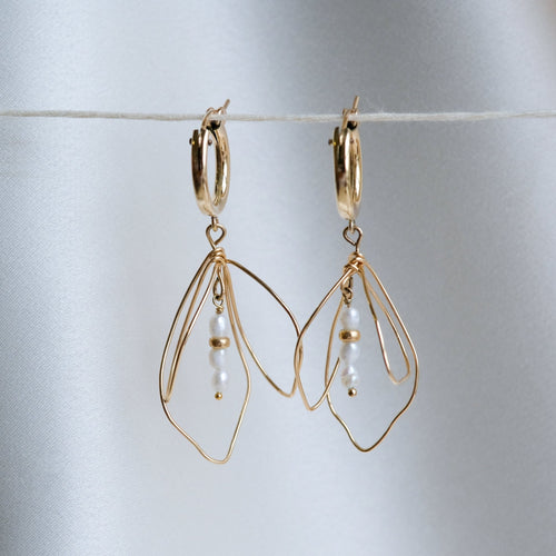 Snowy Waterlily Tulip Hoop Earrings