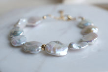 Load image into Gallery viewer, Sunkissed Pearl Bracelet