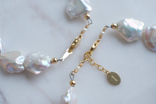 Load image into Gallery viewer, Sunkissed Pearl Bracelet