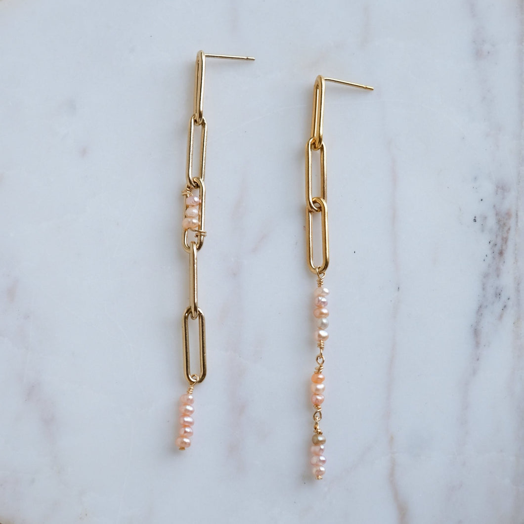 Rose Pearl Rain Asymmetrical Gold Chain Earrings