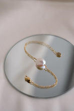 Load image into Gallery viewer, Ivory Moon Pearl Bracelet